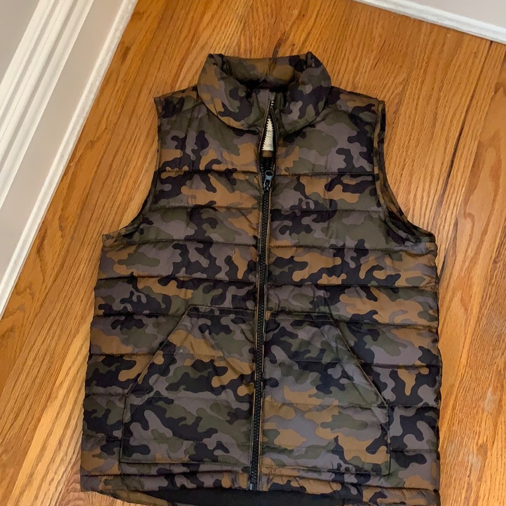 Mango boys puffed vest size L